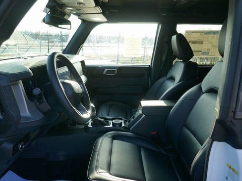 New 2025 Ford Bronco Outer Banks image 13