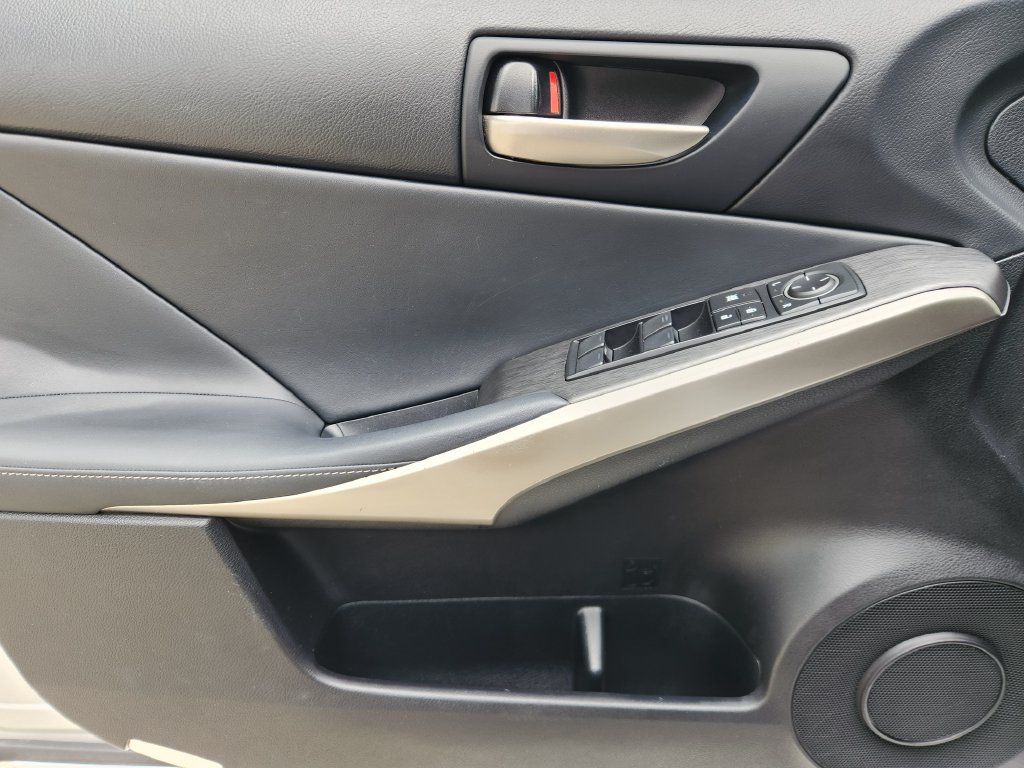 Used 2019 Lexus IS 350 F Sport w/ F Sport Package RWD image 23