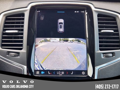 Certified 2025 Volvo XC90 B5 Core image 17