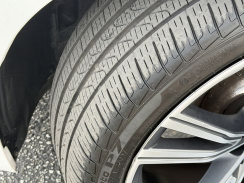 Used 2022 BMW 430i Convertible w/ Convenience Package image 18