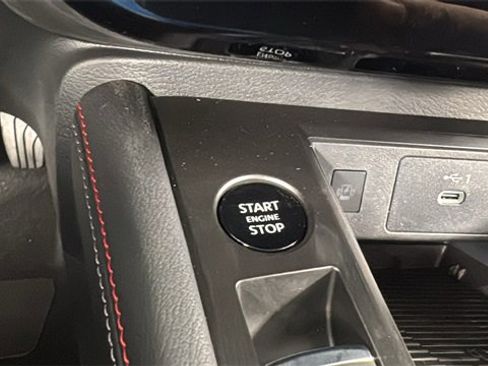 New 2026 Nissan Kicks SR w/ Cold Weather Package image 23