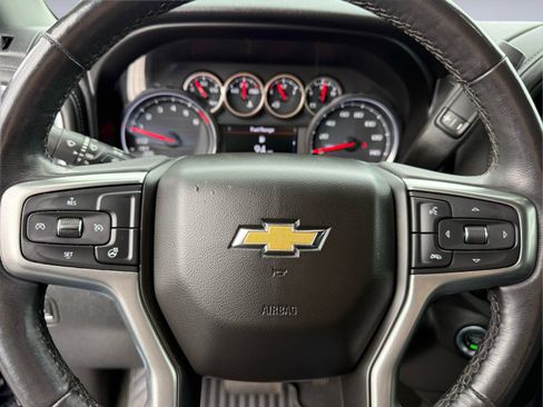 Used 2021 Chevrolet Silverado 1500 LT w/ Convenience Package II AWD/4WD image 33
