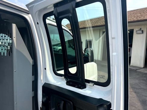 Used 2018 GMC Savana 2500 w/ Driver Convenience Package image 13