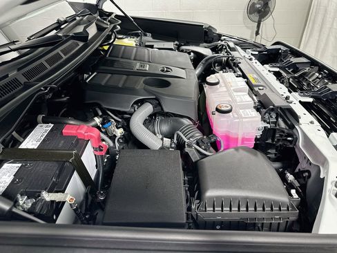 New 2026 Toyota Tundra SR5 AWD/4WD image 19