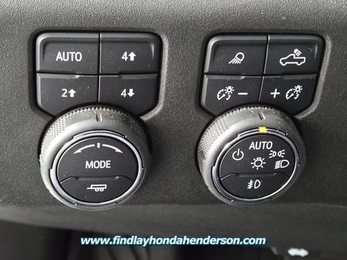 Used 2024 Chevrolet Silverado 2500 LTZ w/ LTZ Plus Package image 18