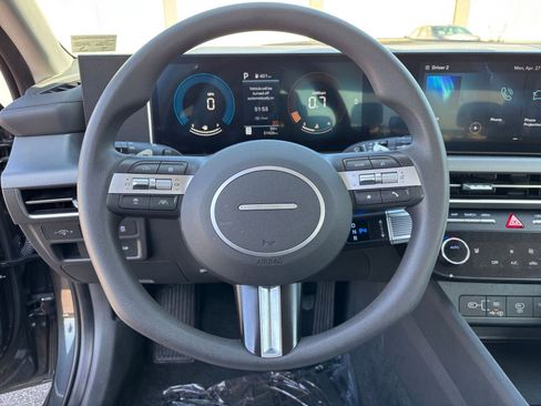 Used 2025 Hyundai Sonata SEL FWD image 28