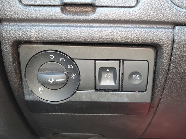 Used 2011 Ford Fusion SEL w/ 301A Rapid Spec Order Code FWD image 21