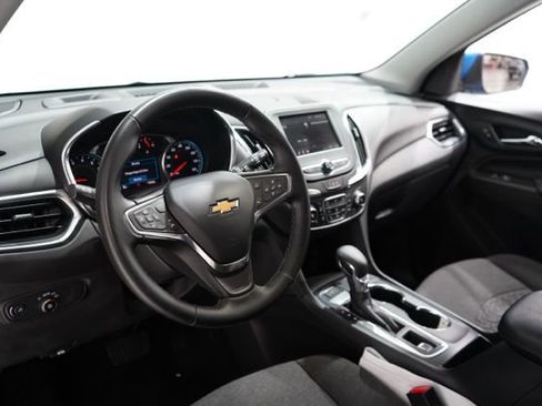 Used 2024 Chevrolet Equinox LT AWD/4WD image 17