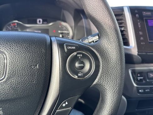 Used 2018 Honda Pilot EX image 23