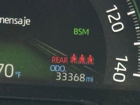 Used 2023 Toyota RAV4 XLE Premium image 16