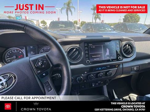 Used 2023 Toyota Tacoma TRD Off-Road w/ Black Out Package (TMS) AWD/4WD image 8