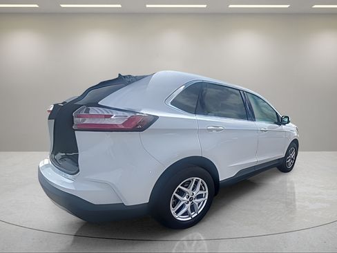 Used 2024 Ford Edge SEL w/ Convenience Package AWD/4WD image 7