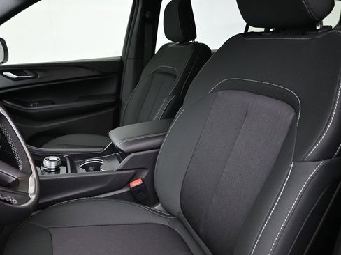 New 2025 Jeep Grand Cherokee L Laredo image 11