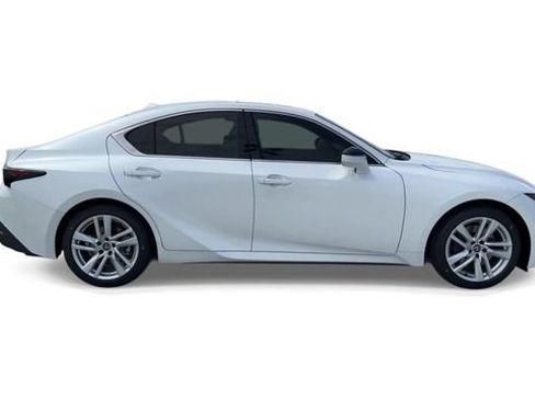 Used 2023 Lexus IS 300 w/ Comfort Package RWD image 9