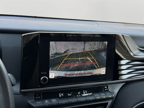 Used 2025 Toyota Camry LE image 26