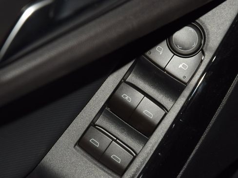 New 2026 Chevrolet Equinox LT image 43