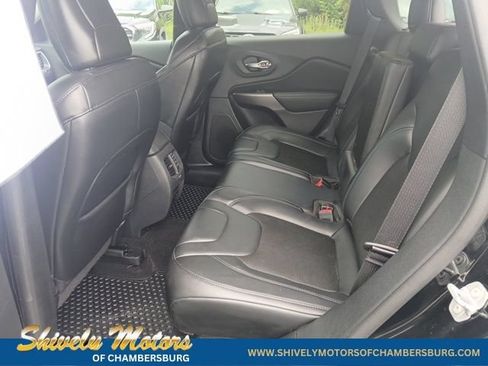 Used 2020 Jeep Cherokee Latitude Plus w/ Cold Weather Group AWD/4WD image 11