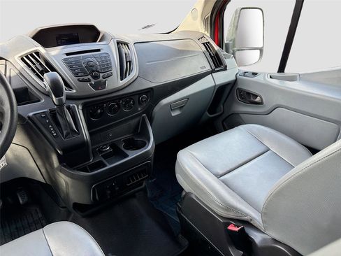Used 2019 Ford Transit 350 XL image 21