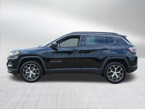 Used 2024 Jeep Compass Limited AWD/4WD image 4