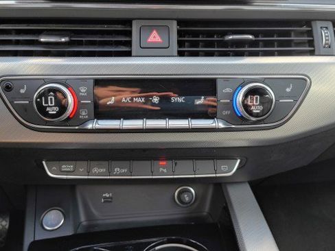 Used 2025 Audi A5 2.0T Premium Plus image 21