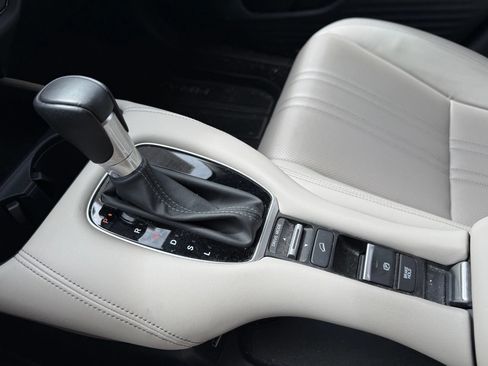 Used 2023 Honda HR-V EX-L image 16