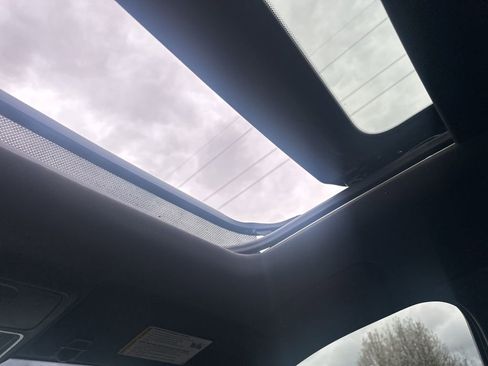 Used 2025 Chevrolet Equinox RS w/ Safety and Technology Package image 12