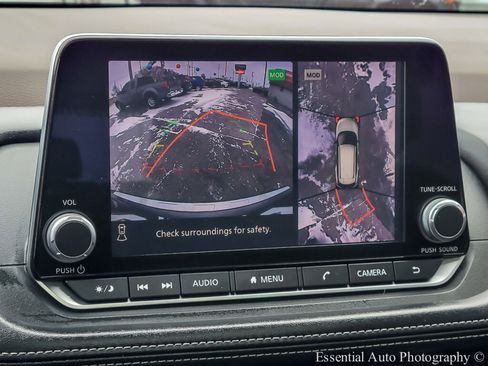 Used 2021 Nissan Rogue SV w/ Premium Package image 22