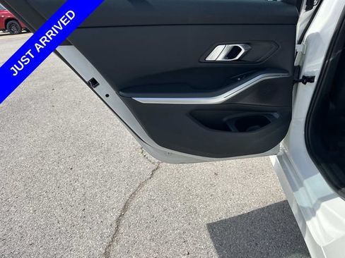 Used 2019 BMW 330i xDrive Sedan AWD/4WD image 17