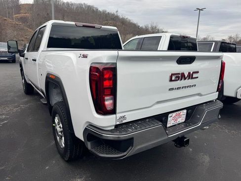 New 2026 GMC Sierra 2500 Pro w/ Convenience Package image 3