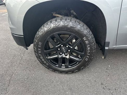 Used 2024 Chevrolet Silverado 1500 LT Trail Boss w/ LT Trail Boss Premium Package image 13