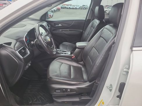Used 2018 Chevrolet Equinox Premier image 19