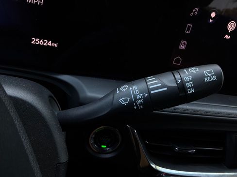 Used 2025 Buick Encore GX Preferred FWD image 35