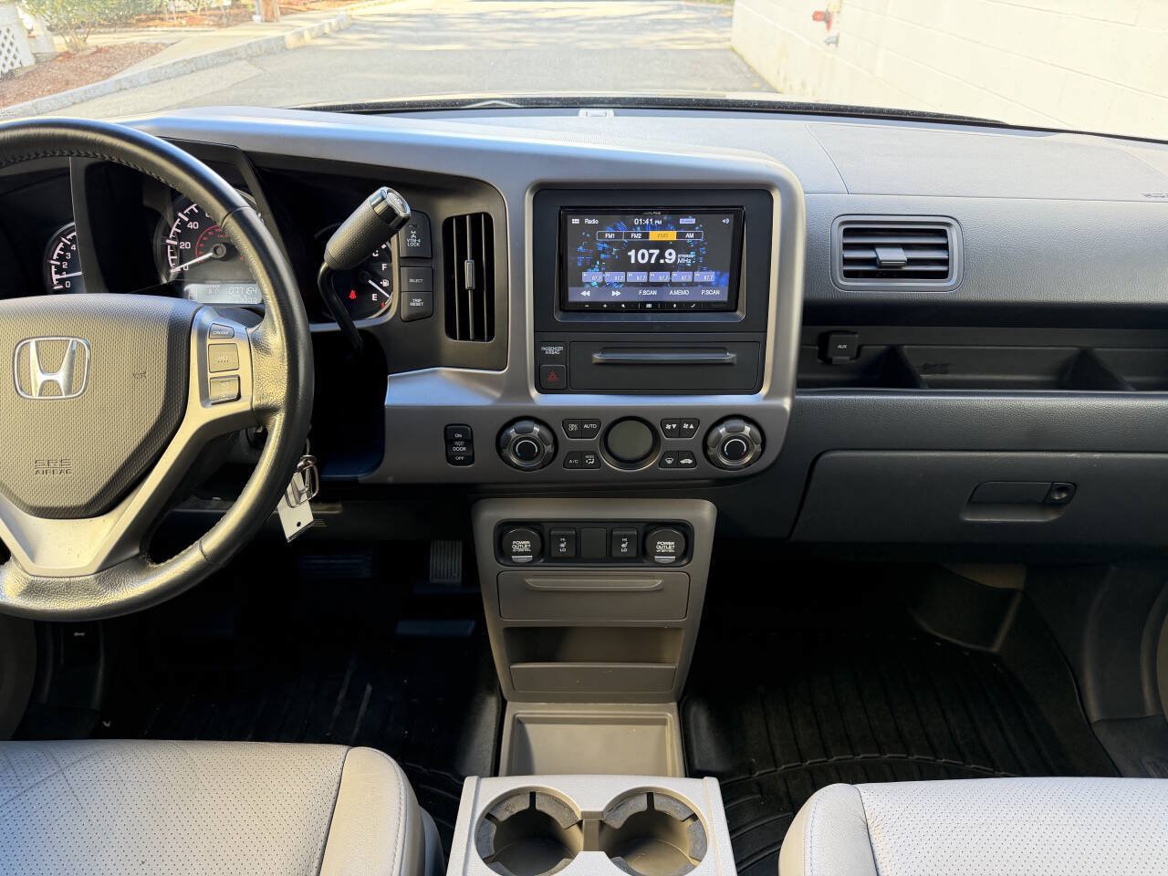 Used 2010 Honda Ridgeline RTL image 28