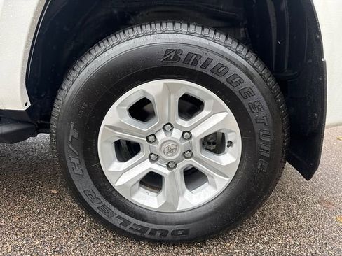 Used 2022 Toyota 4Runner SR5 Premium image 18