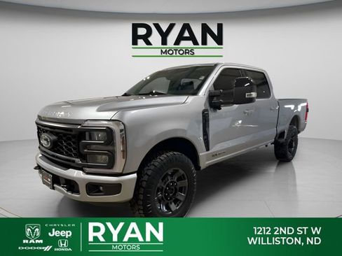 Used 2024 Ford F250 Lariat w/ Sport Appearance Package image 5