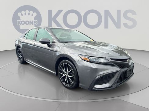 Used 2021 Toyota Camry SE FWD image 10