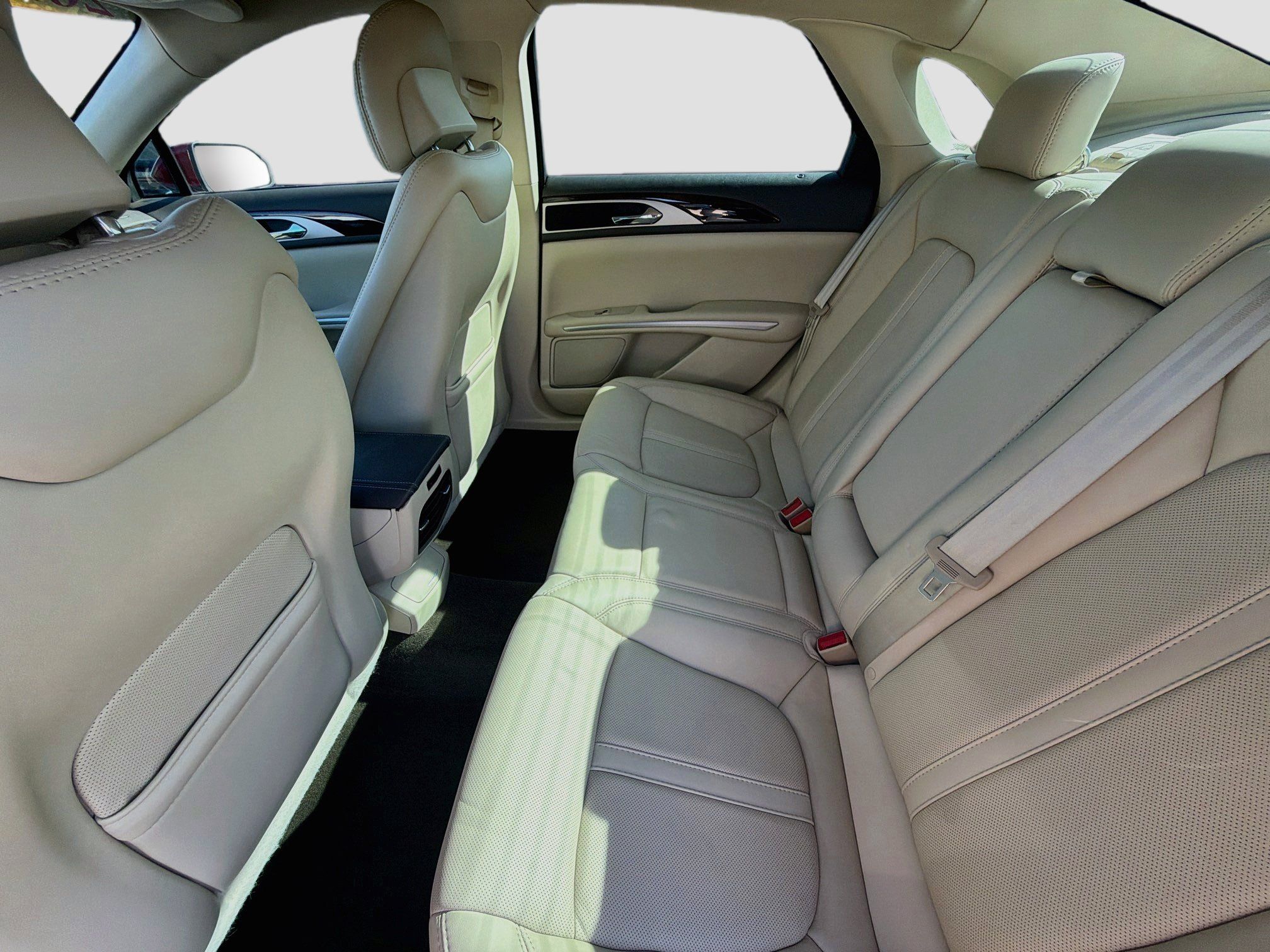 Used 2013 Lincoln MKZ FWD image 25