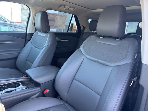 New 2026 Ford Explorer Active w/ Active Comfort Package AWD/4WD image 45