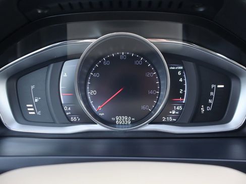 Used 2015 Volvo V60 T5 Premier image 29