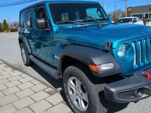 Used 2019 Jeep Wrangler Unlimited Sport S image 2