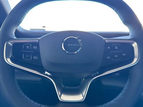 New 2026 Volvo EX30 Plus w/ Protection Package Premier image 22