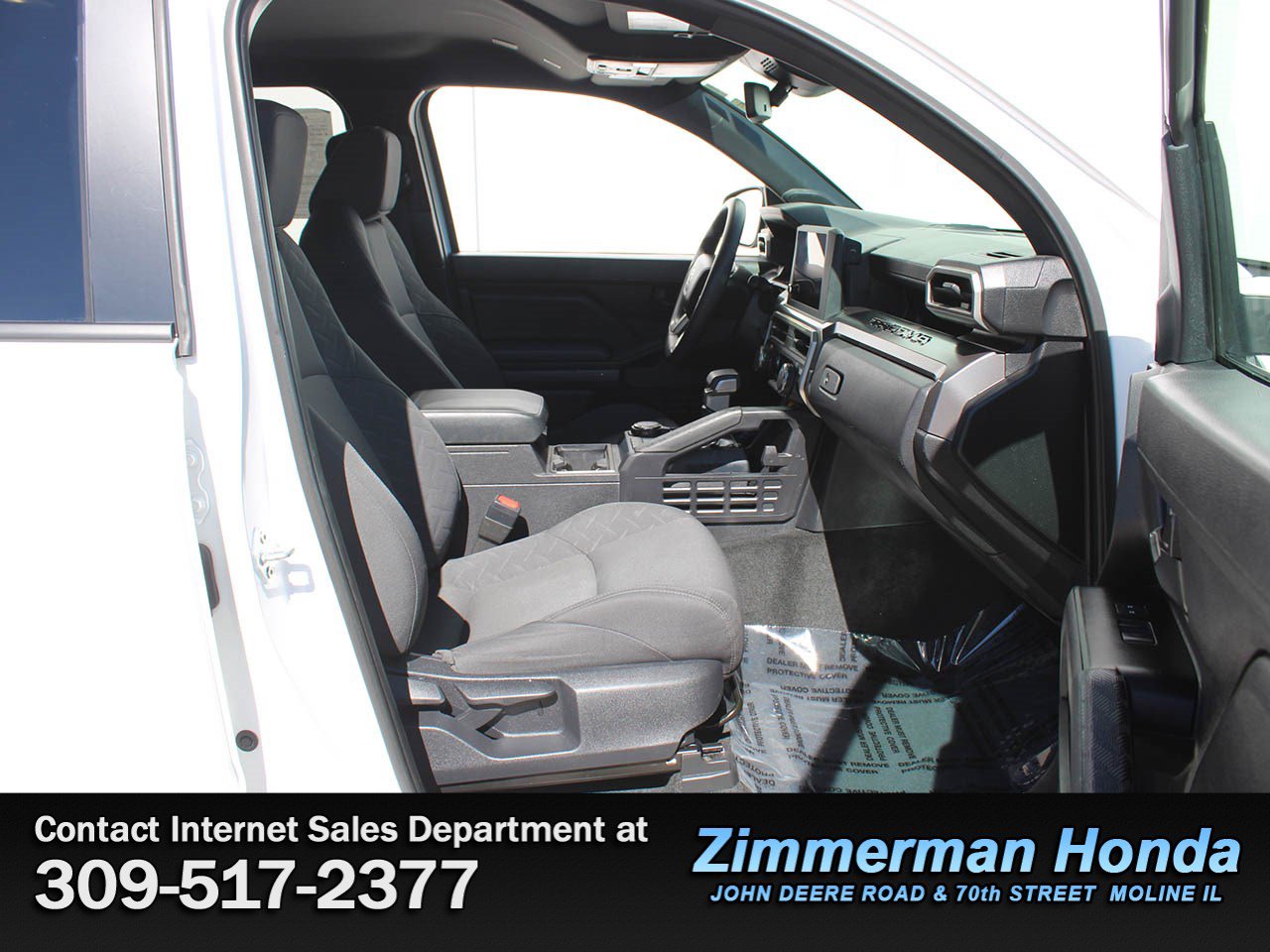 Used 2025 Toyota Tacoma SR5 w/ SR5 Upgrade Package AWD/4WD image 17