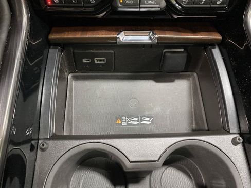 Used 2023 GMC Yukon XL Denali Ultimate AWD/4WD image 38
