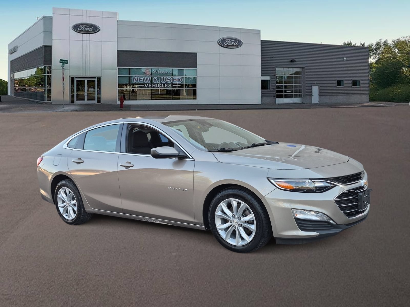 Used 2025 Chevrolet Malibu LT FWD image 2
