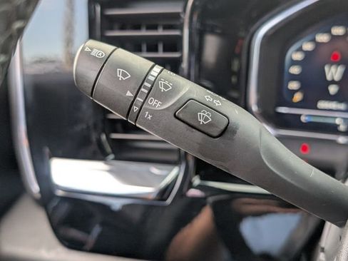 Used 2024 Chevrolet Silverado 1500 High Country RWD image 27