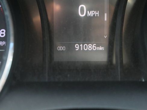 Used 2019 Toyota Camry SE image 16