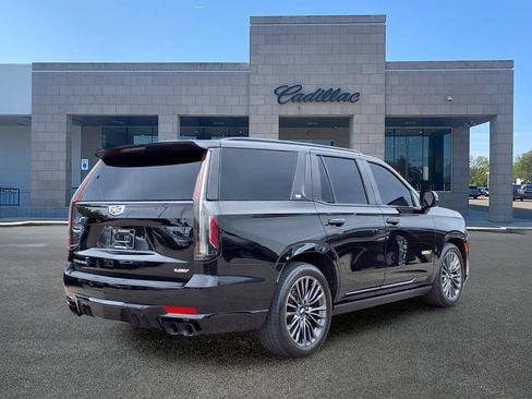 Certified 2024 Cadillac Escalade V AWD/4WD image 5