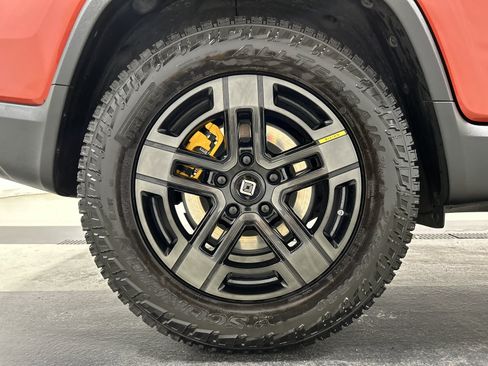 Used 2022 Rivian R1T Adventure AWD/4WD image 12