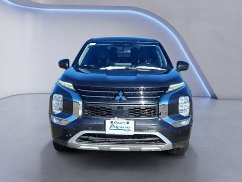 Used 2024 Mitsubishi Outlander SE image 8