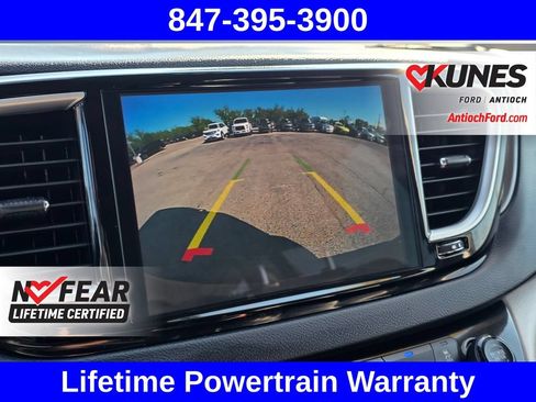 Used 2023 Chrysler Pacifica Touring-L FWD image 45